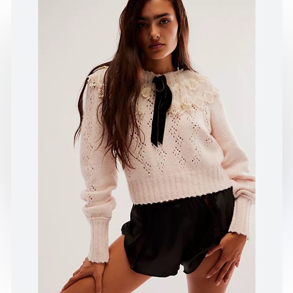Free People Sweaters - Free people Hold Me Closer Sweater size medium